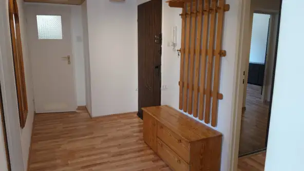 Warszawa ,  Polnej Róży   18