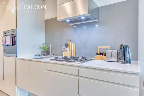 Poznań ,  Klemensa Janickiego   4