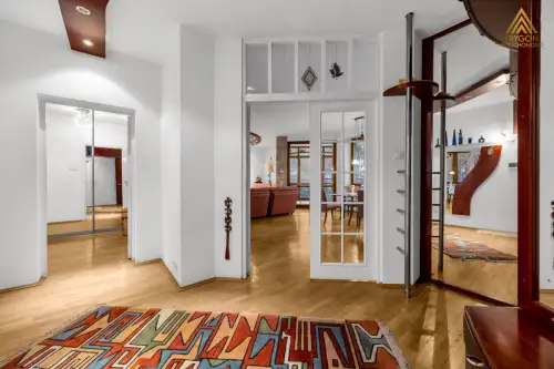 Warszawa ,  Aleja Wilanowska   10