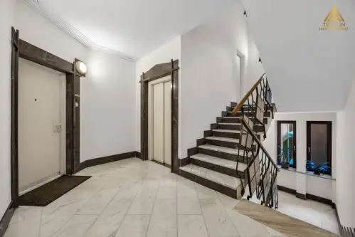 Warszawa ,  Aleja Wilanowska   13