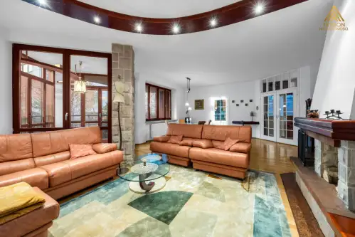 Warszawa ,  Aleja Wilanowska   4