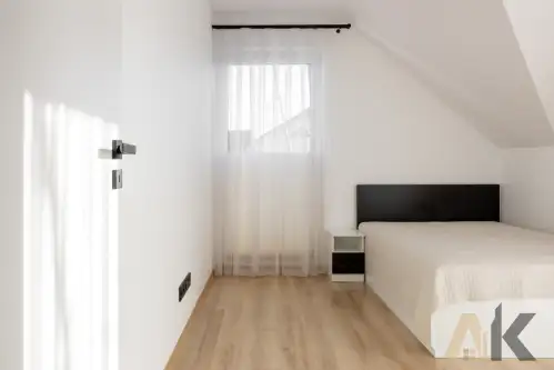 Nowy Sącz ,  Węgierska   11