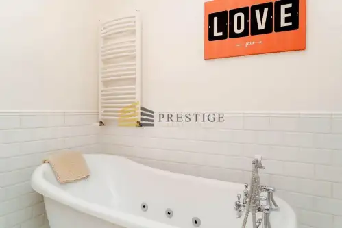 Warszawa ,  Rakowiecka   12