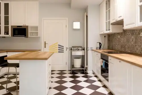 Warszawa ,  Rakowiecka   3