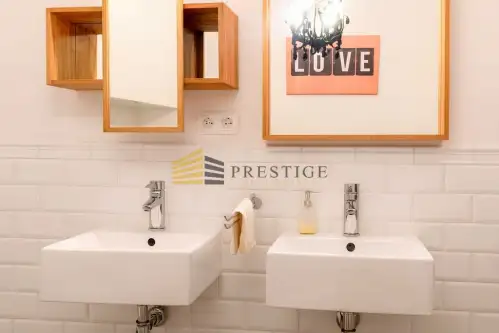 Warszawa ,  Rakowiecka   9