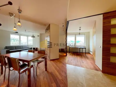 Warszawa ,  Skwer Kard. Stefana Wyszyńskiego   3