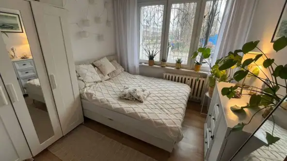 Warszawa ,  Lizbońska   5