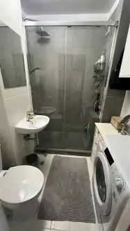 Warszawa ,  Lizbońska   6