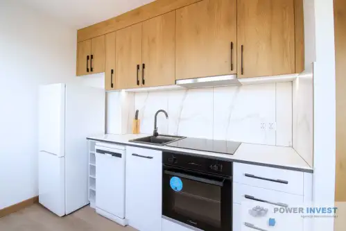 Kraków ,  Powstańców   3