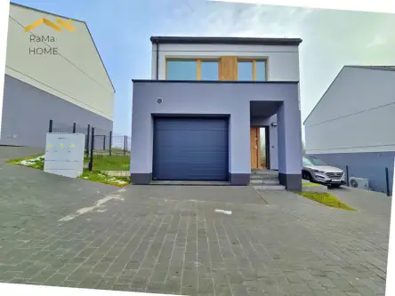 Narama ,  Spacerowa   18